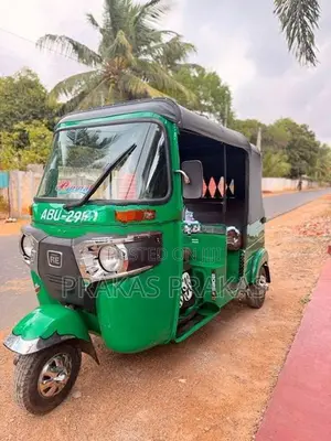 Bajaj RE Three Wheeler 2019