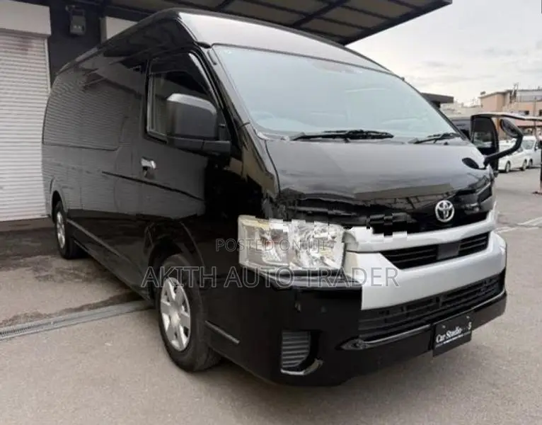 Toyota GL 2024