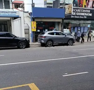 Road-Facing Commercial Space for Rent – Ward Place, Colombo 07 (EM065S