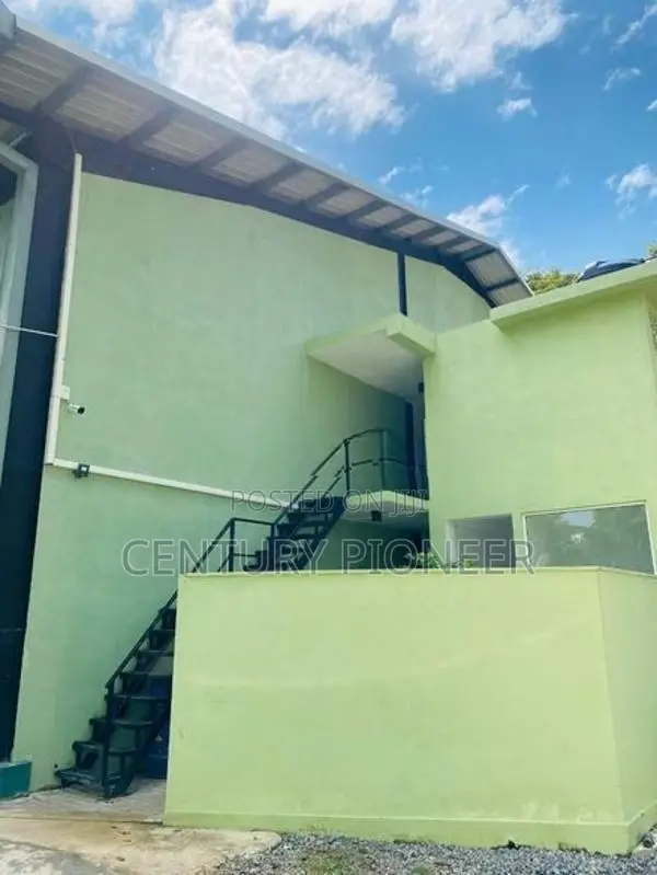 Warehouse for Sale in Moragahahena
