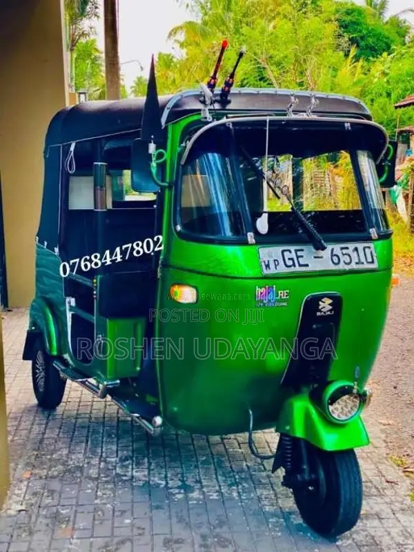 Bajaj 2 Stroke 2002 Three Wheel (Used)