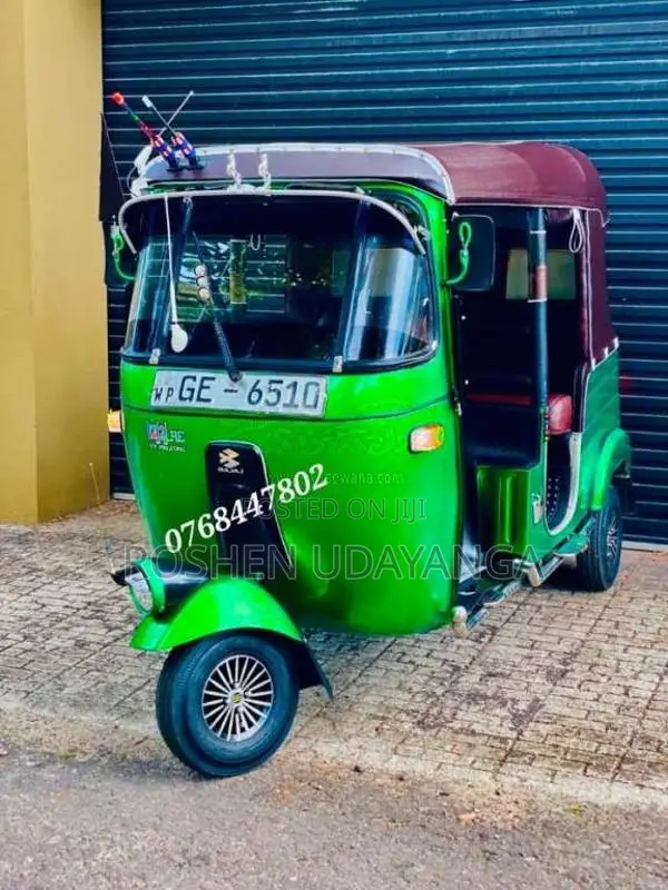 Bajaj 2 Stroke 2002 Three Wheel (Used)