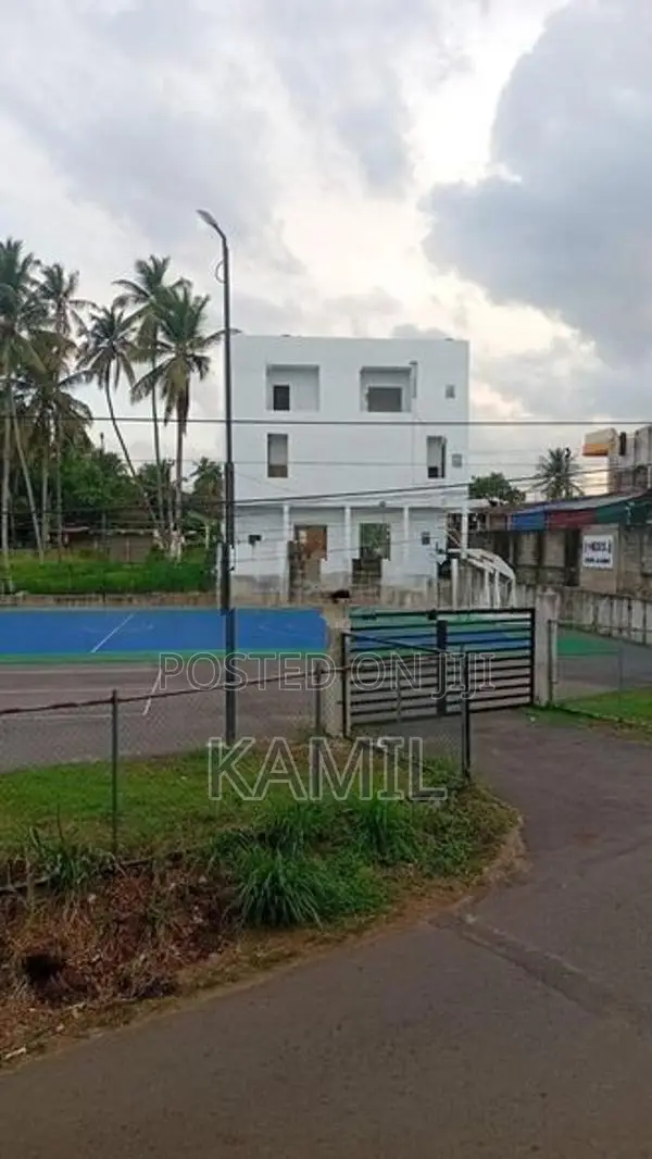 Prime Commercial Building For Rent Yakkala In Gampaha