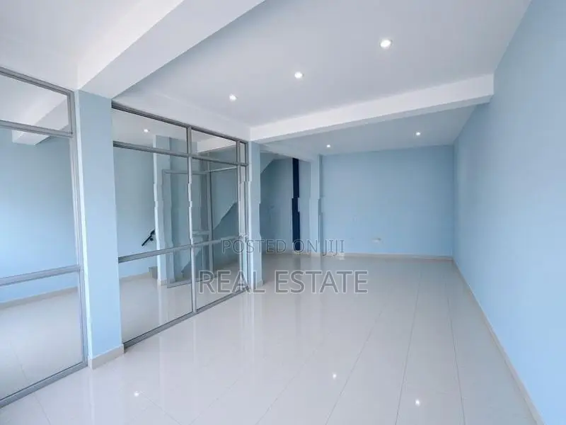 Commercial property for rent in Ja Ela - REF 72