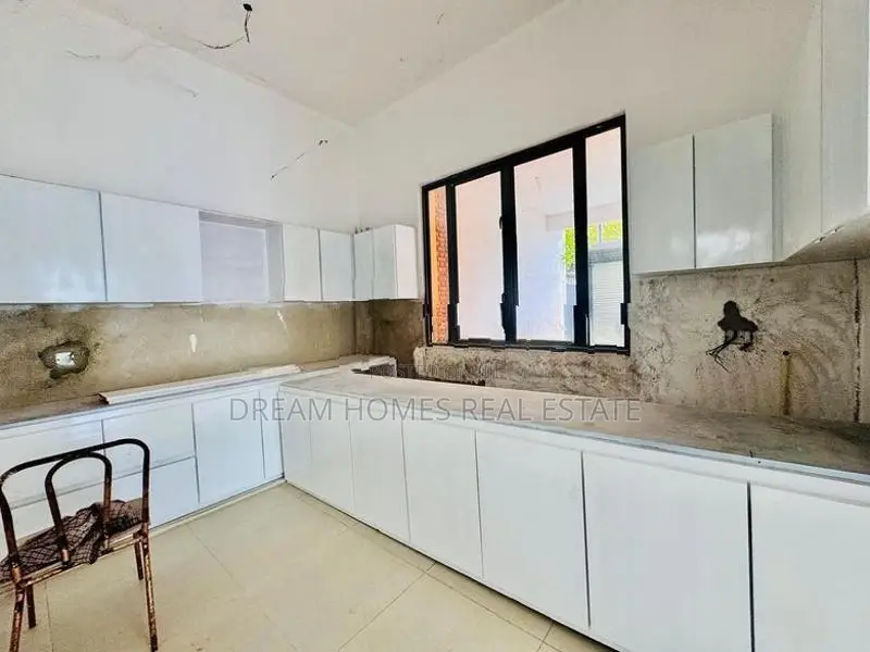 Brand New 3-Story Luxury House for Sale in Mirihana, Nugegoda