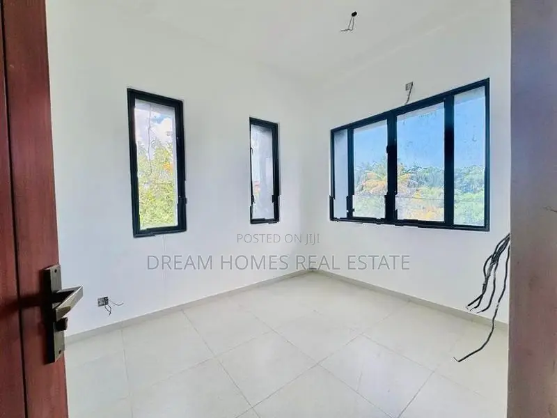 Brand New 3-Story Luxury House for Sale in Mirihana, Nugegoda
