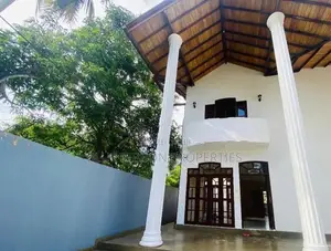 Spacious Two-Storey House for Rent – Delkanda