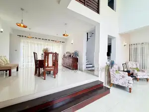 Luxury 4-Bedroom House for Sale – Pelawatta