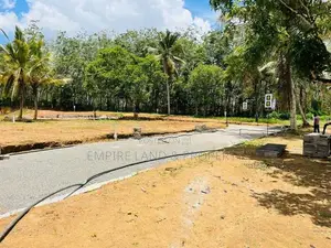 Luxury Land for Sale in Moragahahena Road Homagama