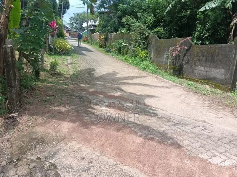 මාලබේ හෝකන්දර වානගුරු මාවත විකිණීමට ඉඩමක් ඇත