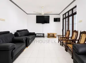 House For Sale In Bambalapitiya Colombo 04