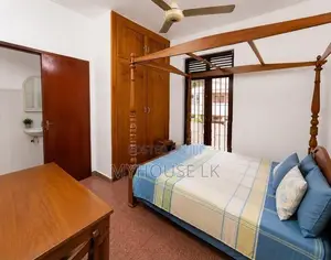 House For Sale In Bambalapitiya Colombo 04