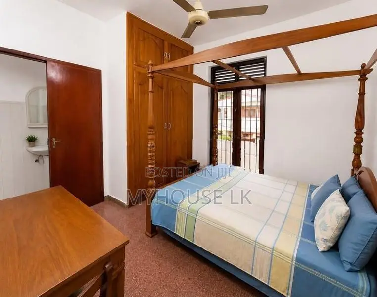 House For Sale In Bambalapitiya Colombo 04