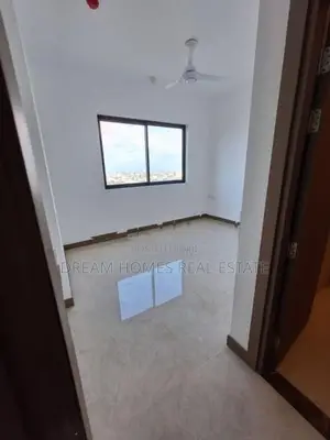 2-Bedroom Apartment for Rent – Marina Square, Colombo 15