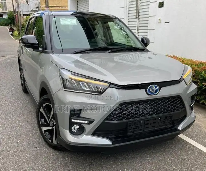 Toyota Raize Hybrid BSM 2026