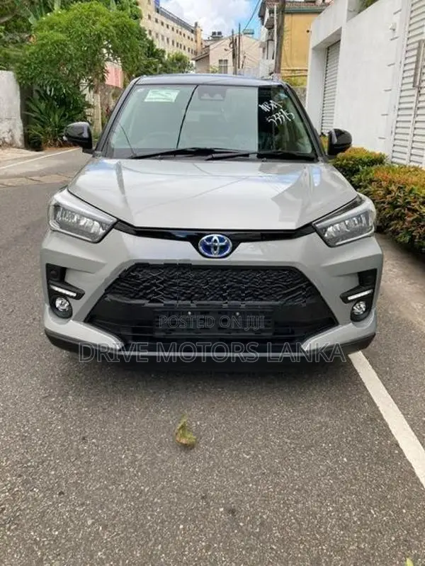 Toyota Raize Hybrid BSM 2026