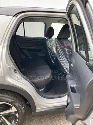 Toyota Raize Hybrid BSM 2026