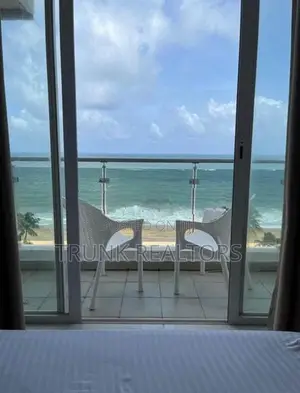 Mount Lavinia 02 BR Apartment for Rent (nk11784)