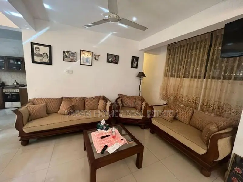 Spacious 3-Storey Modern House for Sale – Nugegoda
