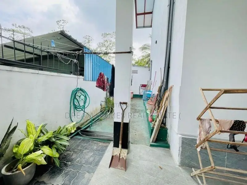 4 Bedroom House for Sale – Kottawa