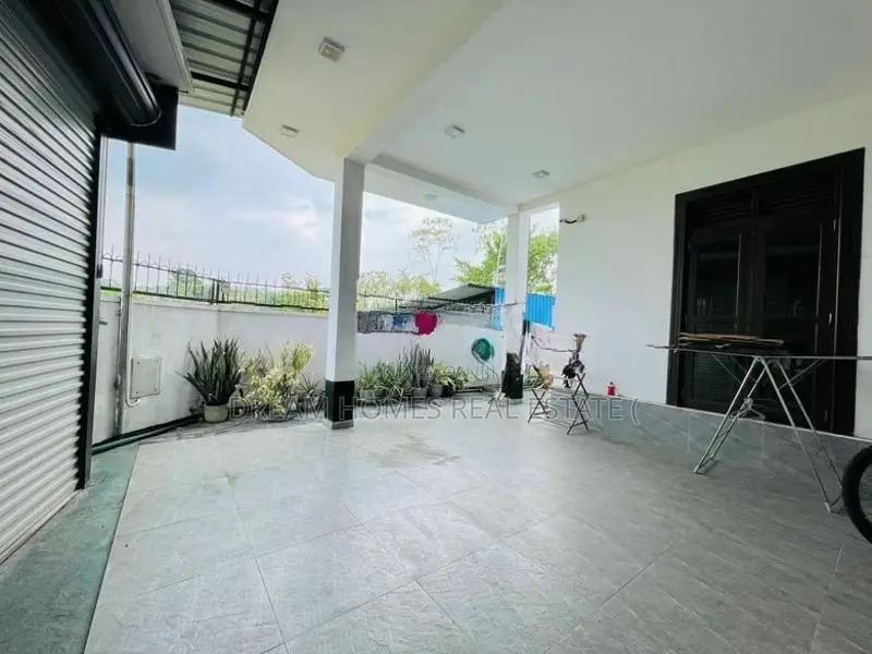 4 Bedroom House for Sale – Kottawa