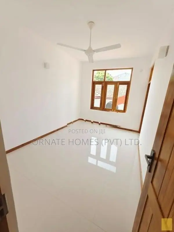 Brand New Luxury House For Sale Weerasekara Mw, Thalawathugoda