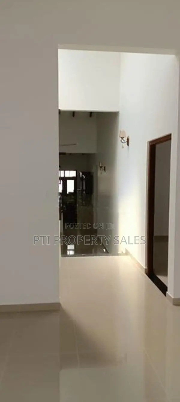Brand New Luxury Single-Story House for Sale - Kesbewa
