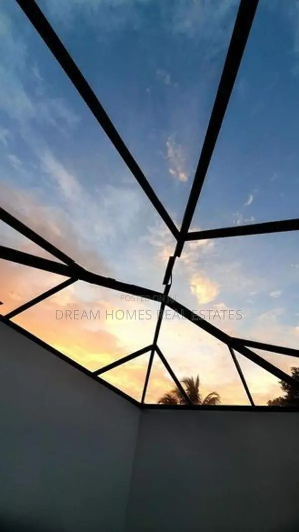 Super Luxury 5-Bedroom House with Rooftop – Kadawatha Kirillawala