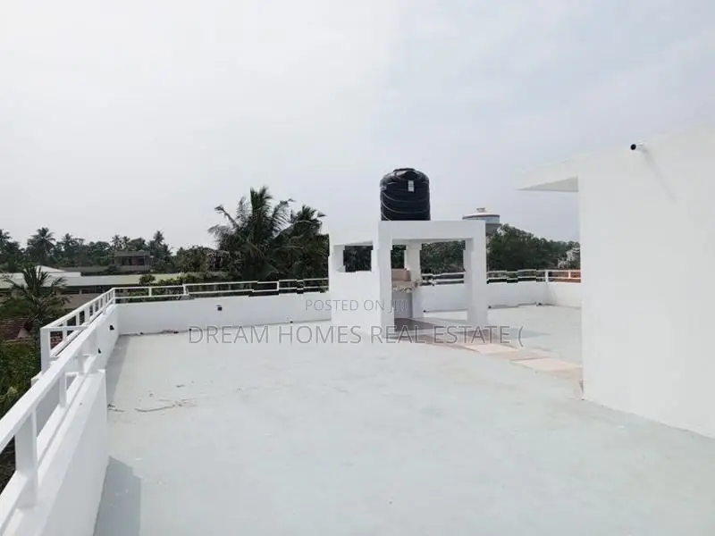Modern Two-Story House for Sale – Thimbirigaskatuwa