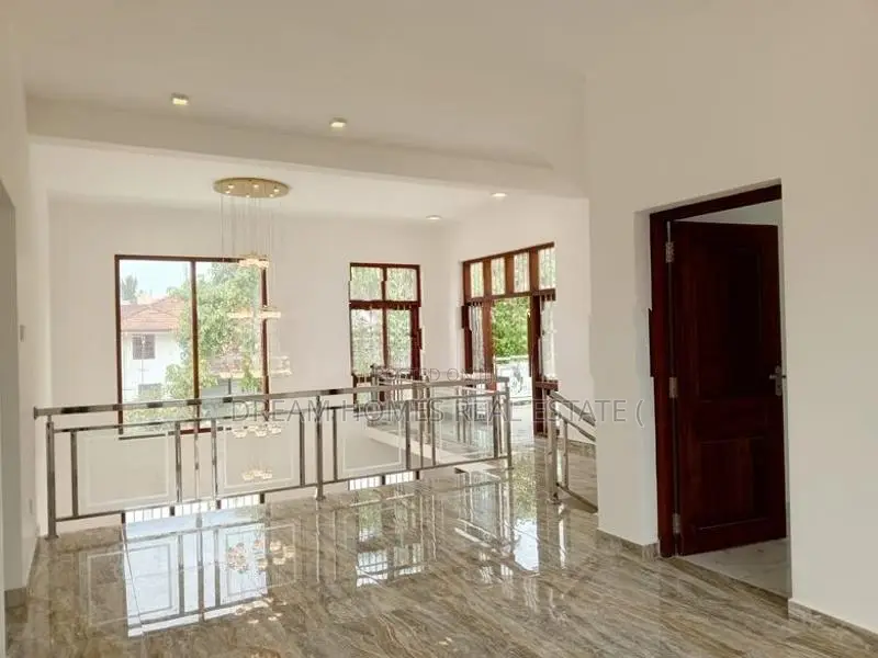 Modern Two-Story House for Sale – Thimbirigaskatuwa