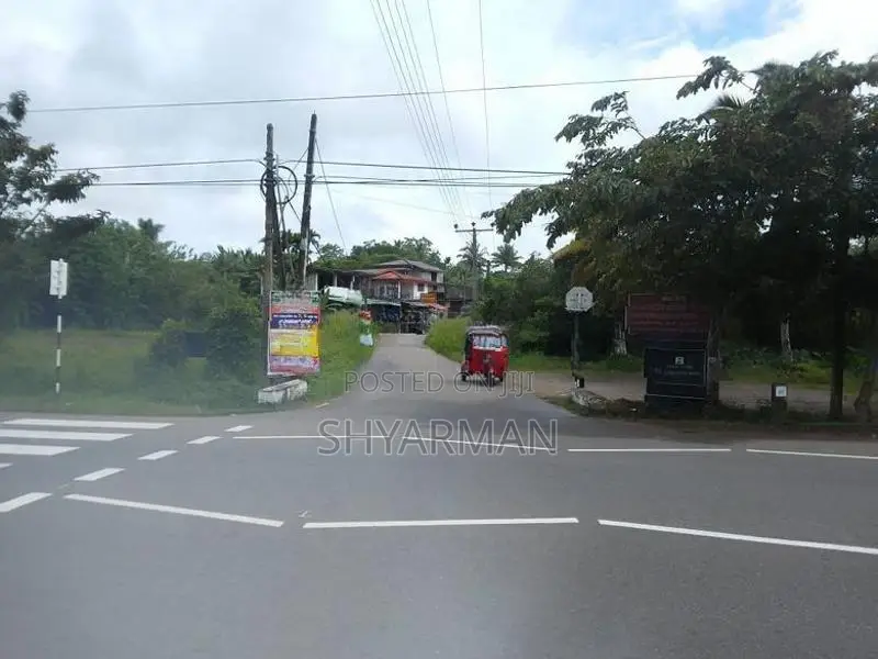 Land for Sale in Aluthgama