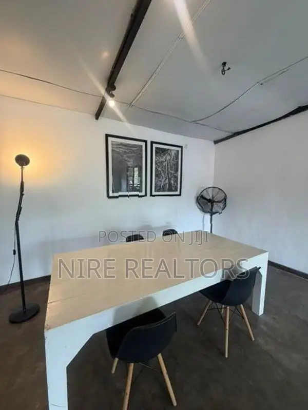Geoffrey Bawa-Inspired 1 BDR Private Apartment for Rent, Jawatte