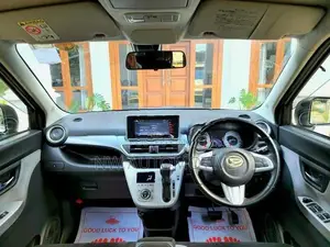 Daihatsu Cast Activa Type S Crossover 2018