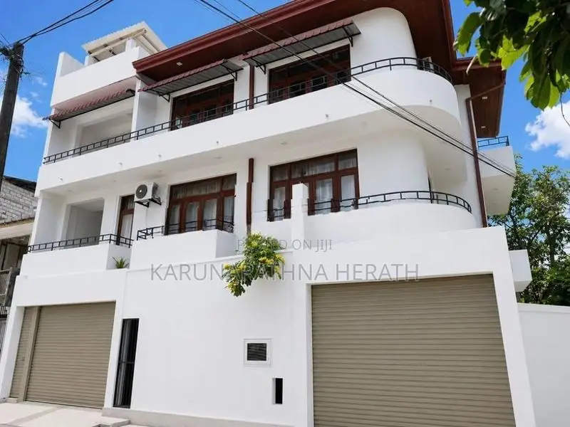 3 Story House For Sale In Nawala