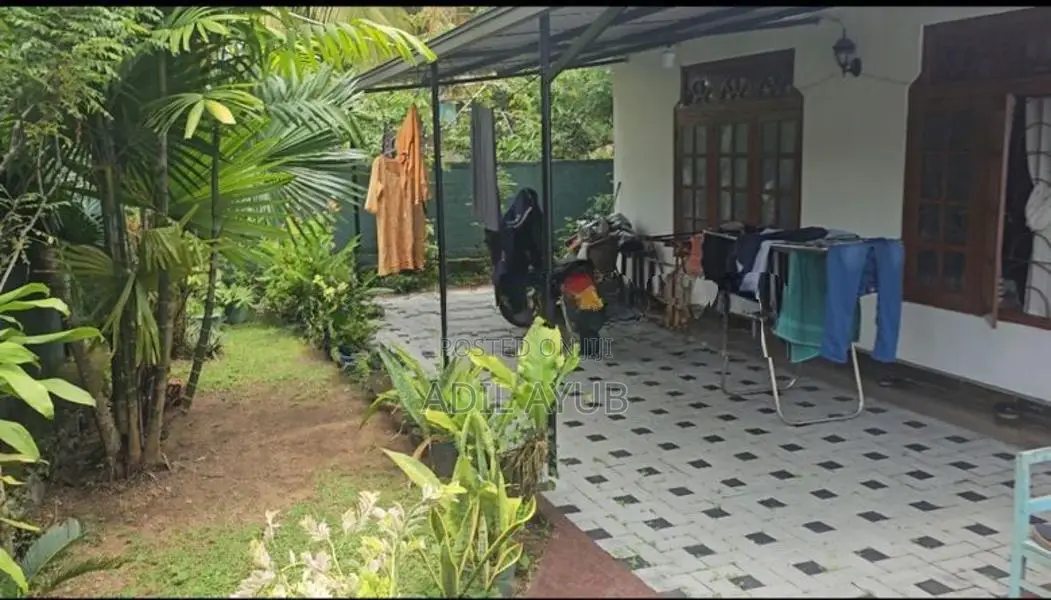 Single Storey House For Sale – Athurugiriya