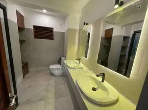5 Bedrooms House For Rent in Colombo 7 - A6
