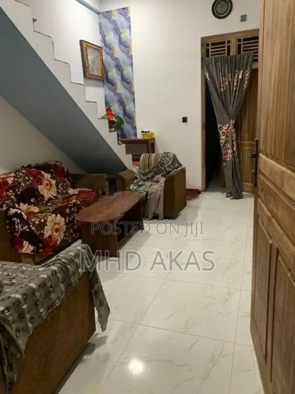 House for Sale in Mount Lavinia Addalaichenai