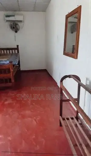 House with 16 Perch Land for Sale – Middeniya Road, Hambantota