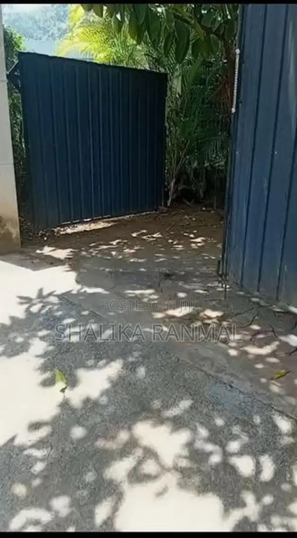 House with 16 Perch Land for Sale – Middeniya Road, Hambantota