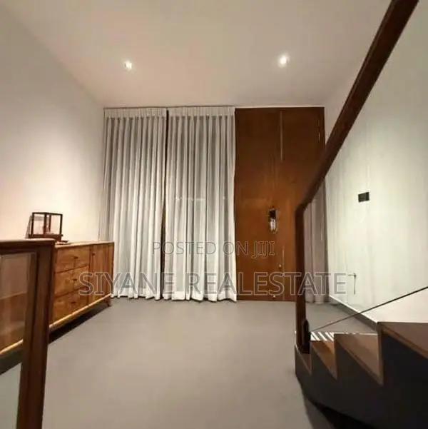 Luxury New House for Sale in Battaramulla