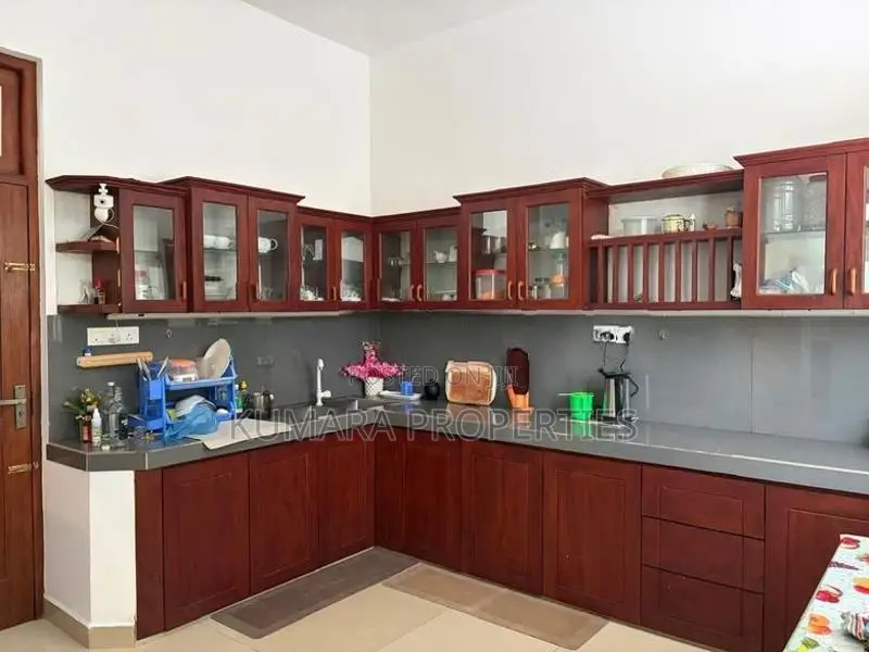Semi-Luxury Fully Furnished Villa for Sale – Panadura