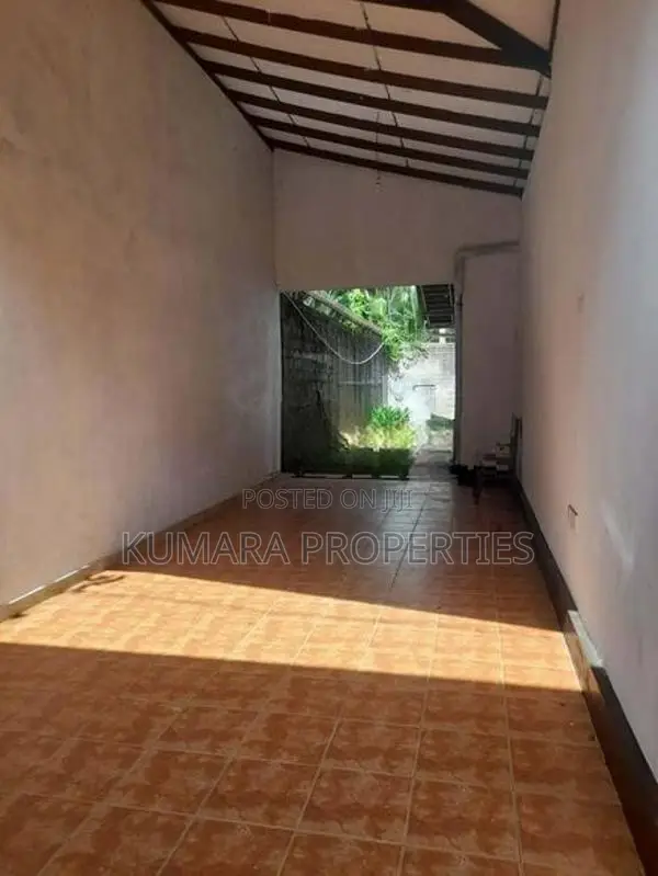 Spacious House for Sale – Wadduwa Thalpitiya