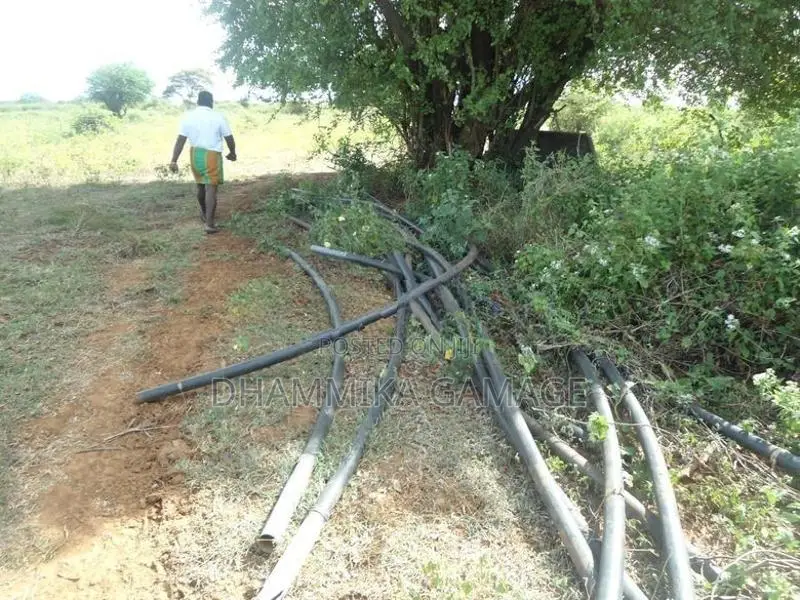 වැවට මායිම පිහිටි ඉඩම විකිනිමට හම්බන්තොට