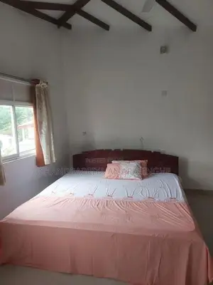 Upper Floor Bed Room for Rent in Battaramulla