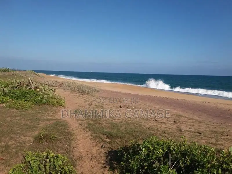 Beach Land for Sale in Ambalanthota
