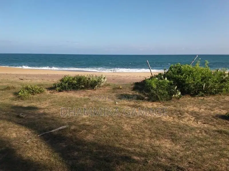 Beach Land for Sale in Ambalanthota