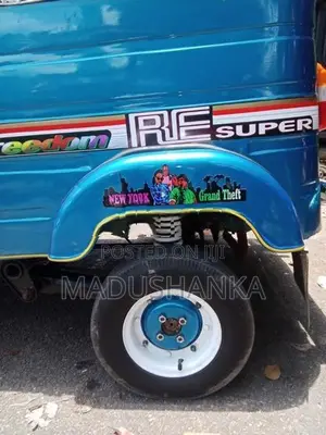 Bajaj RE 2002