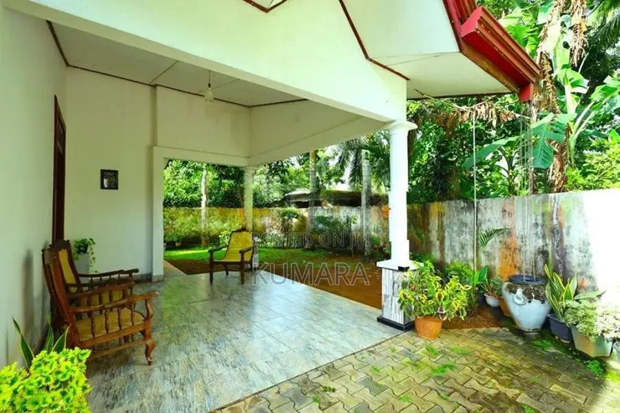 Prime Residential Opportunity – KAMBURUGODA, BANDARAGAMA