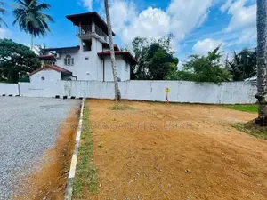 Yakkala Land for Sale Near the Kandy Road