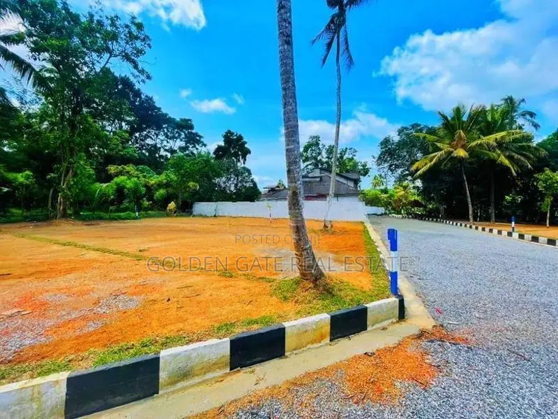 Yakkala Exclusive Land Plots for Sale